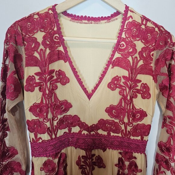 Chicwish Size XS V-neck floral embroidered mesh maxi dress wine red - Picture 3 of 15